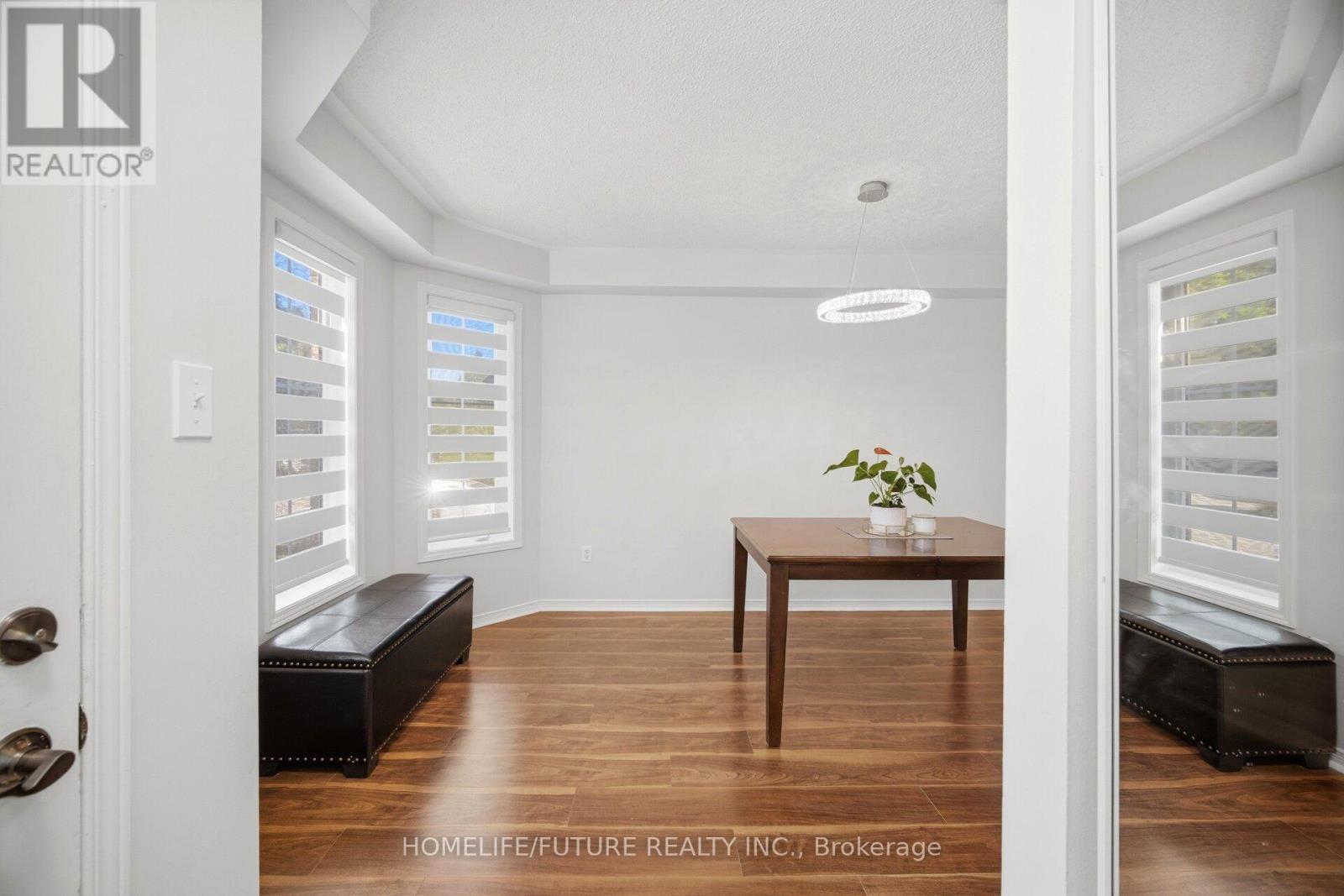 32 Laurelhurst Crescent, Vaughan, Ontario  L4H 2M8 - Photo 4 - N13657682