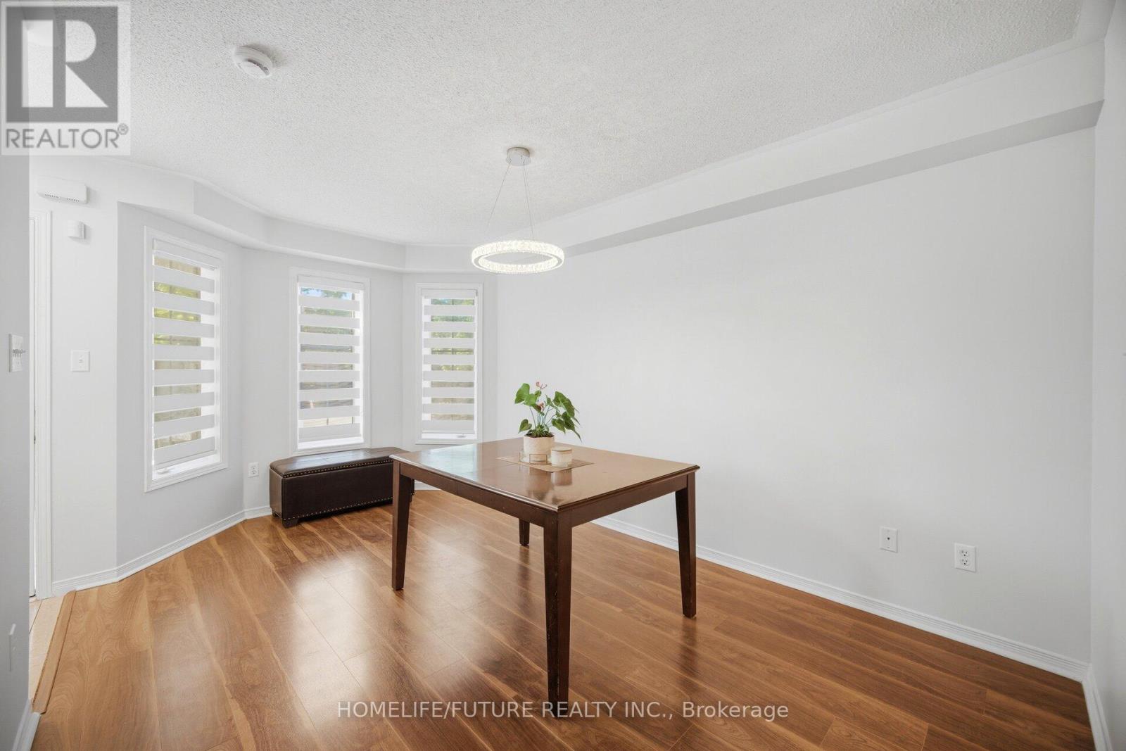 32 Laurelhurst Crescent, Vaughan, Ontario  L4H 2M8 - Photo 5 - N13657682