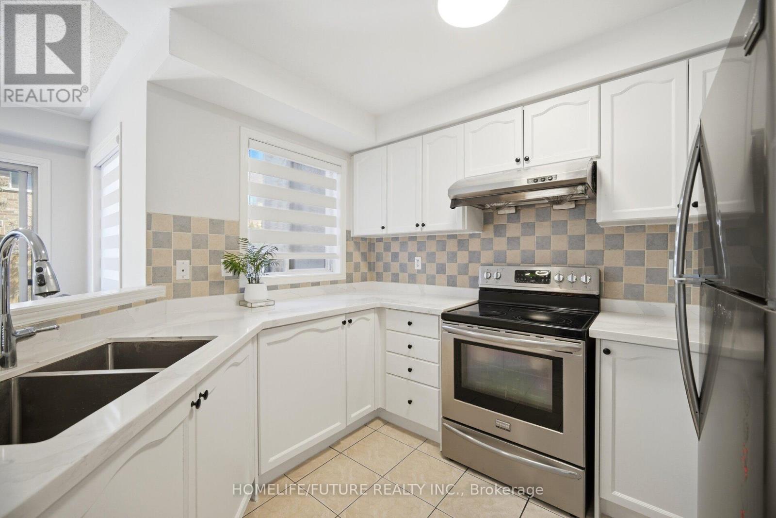 32 Laurelhurst Crescent, Vaughan, Ontario  L4H 2M8 - Photo 8 - N13657682