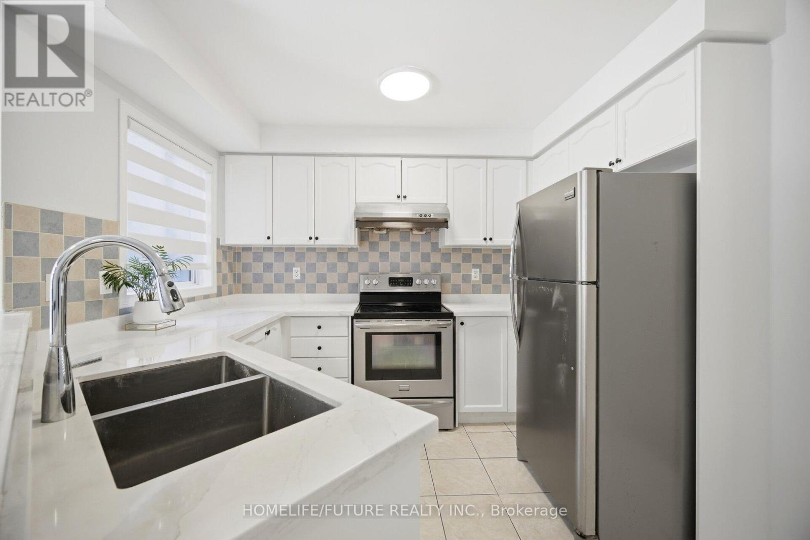32 Laurelhurst Crescent, Vaughan, Ontario  L4H 2M8 - Photo 9 - N13657682