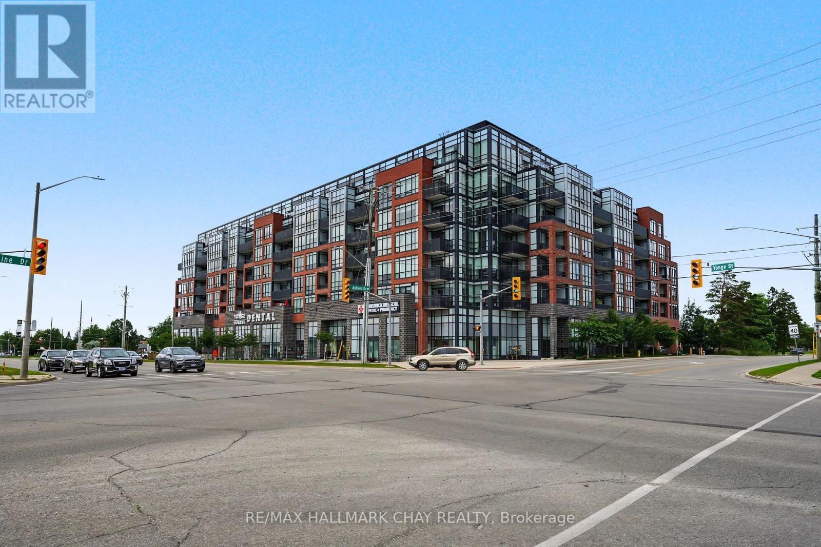 418 - 681 Yonge Street, Barrie, Ontario  L4N 4E8 - Photo 2 - S13657734