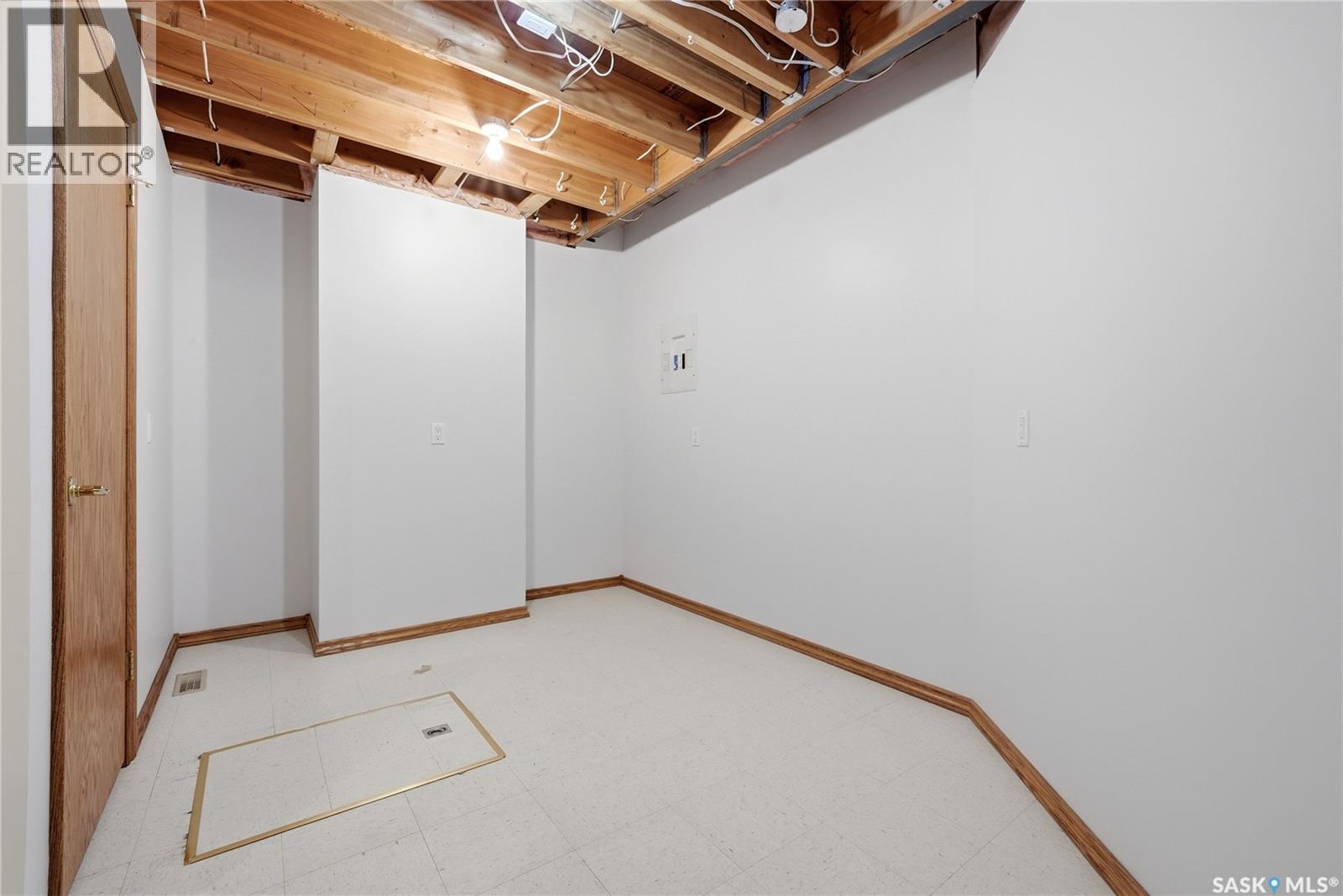 11330 Wascana Meadows, Regina, Saskatchewan  S4V 2V4 - Photo 37 - SK045125