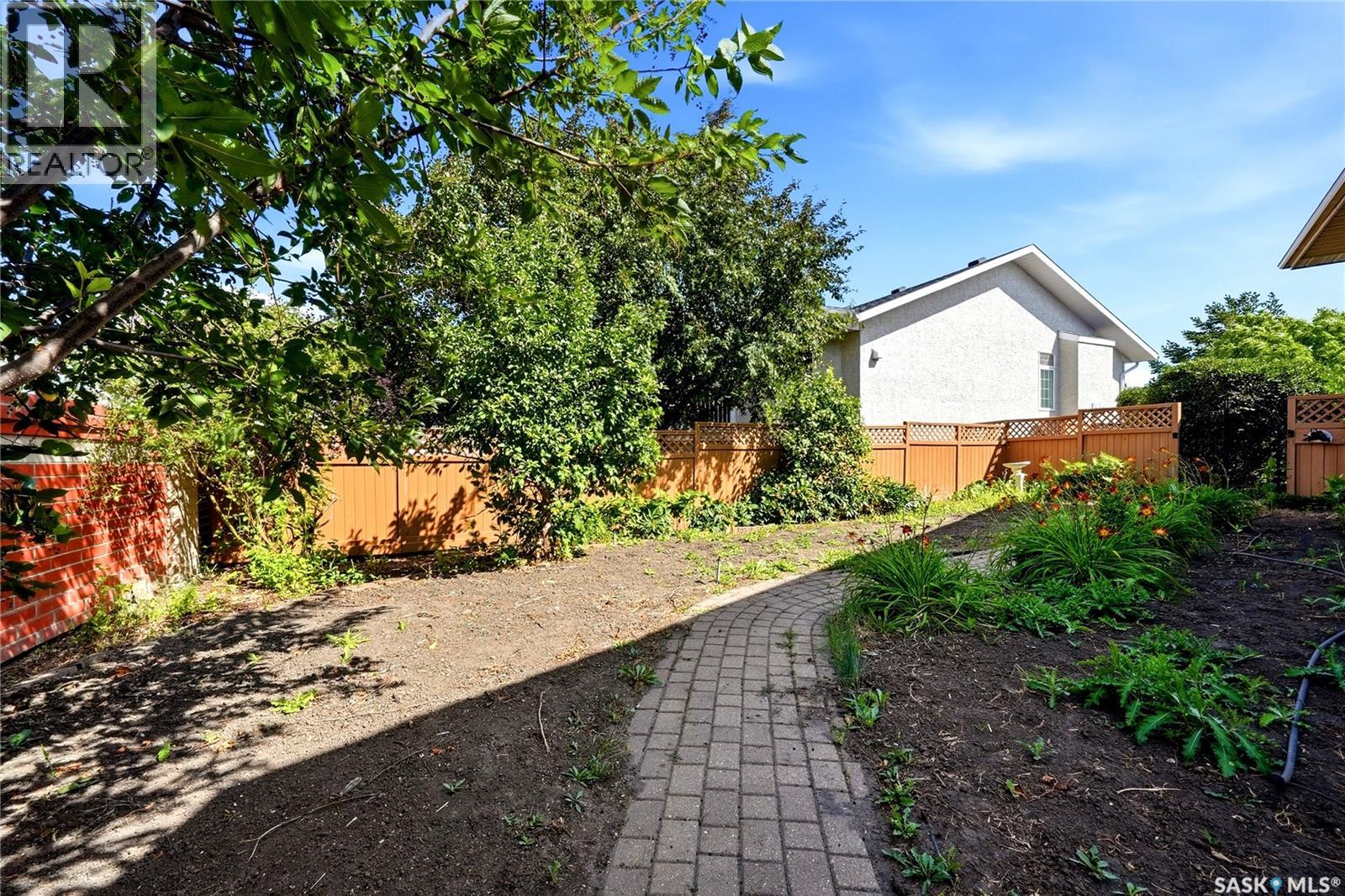 11330 Wascana Meadows, Regina, Saskatchewan  S4V 2V4 - Photo 46 - SK045125