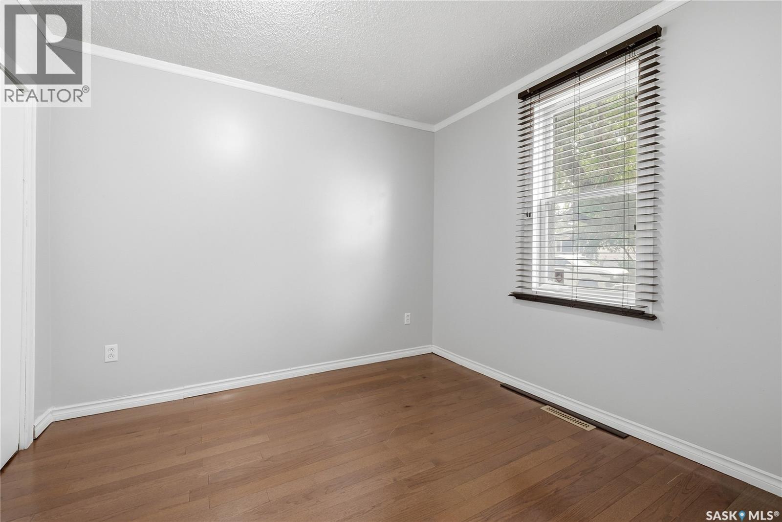 558 Osler Street, Regina, Saskatchewan  S4R 1W1 - Photo 10 - SK045120