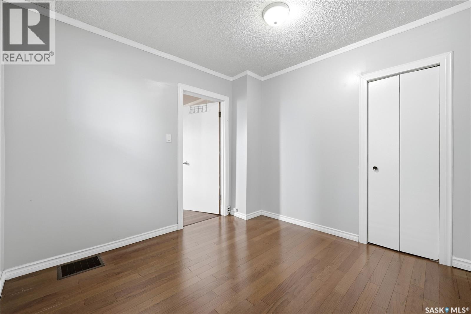 558 Osler Street, Regina, Saskatchewan  S4R 1W1 - Photo 11 - SK045120