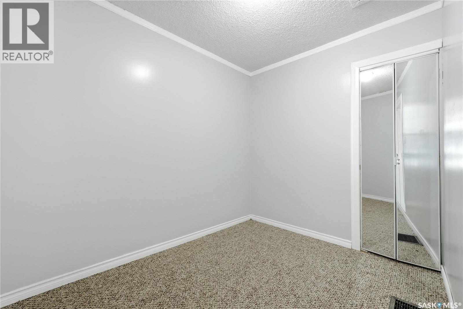 558 Osler Street, Regina, Saskatchewan  S4R 1W1 - Photo 13 - SK045120