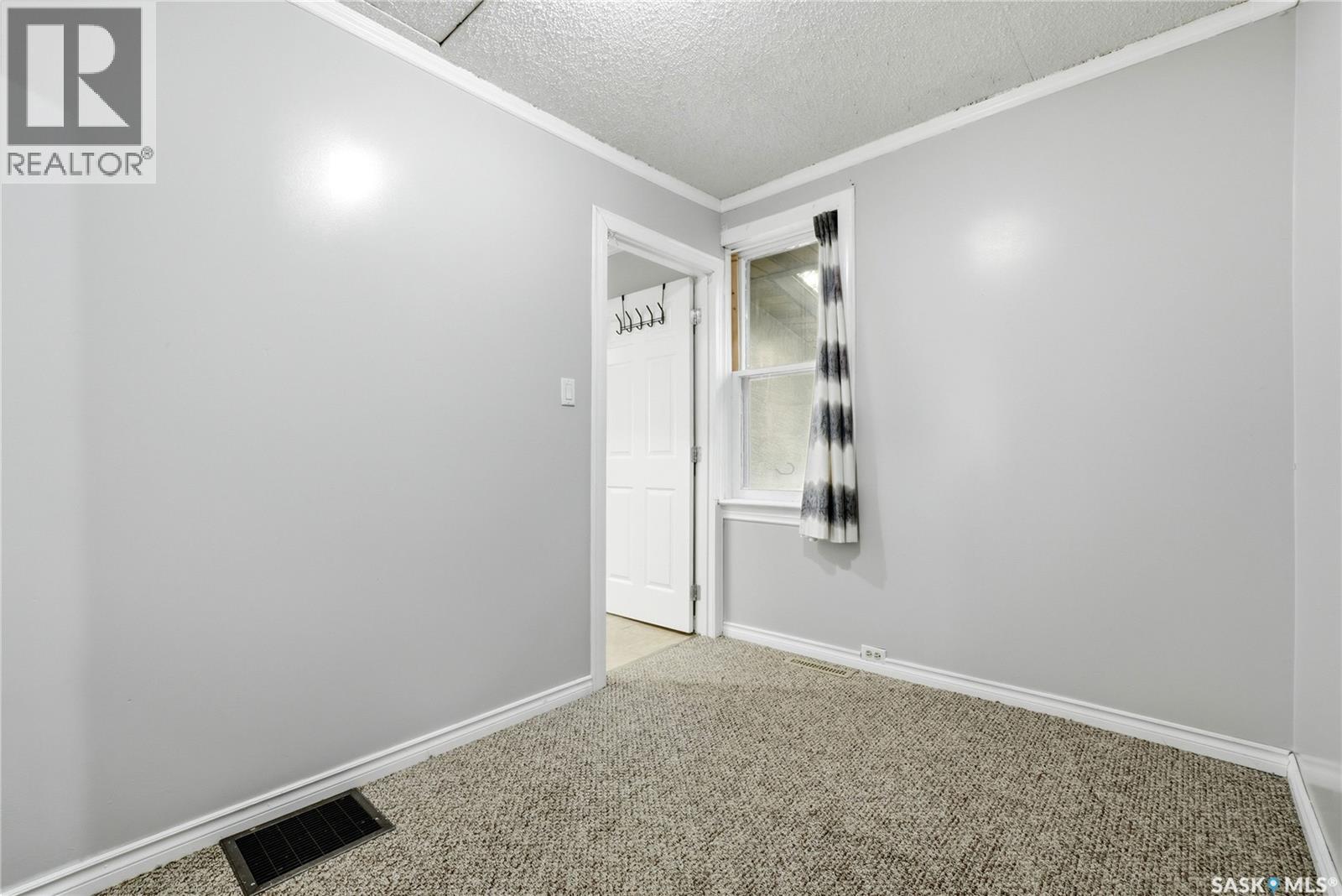 558 Osler Street, Regina, Saskatchewan  S4R 1W1 - Photo 14 - SK045120