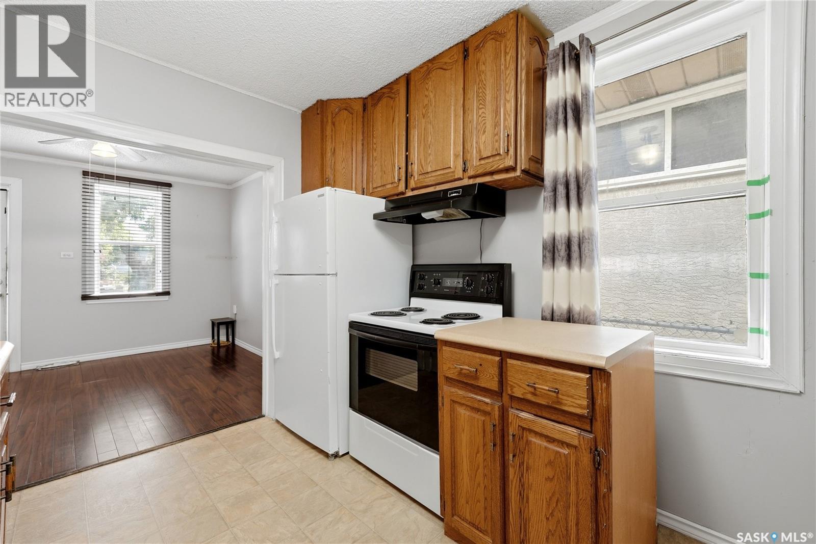 558 Osler Street, Regina, Saskatchewan  S4R 1W1 - Photo 8 - SK045120