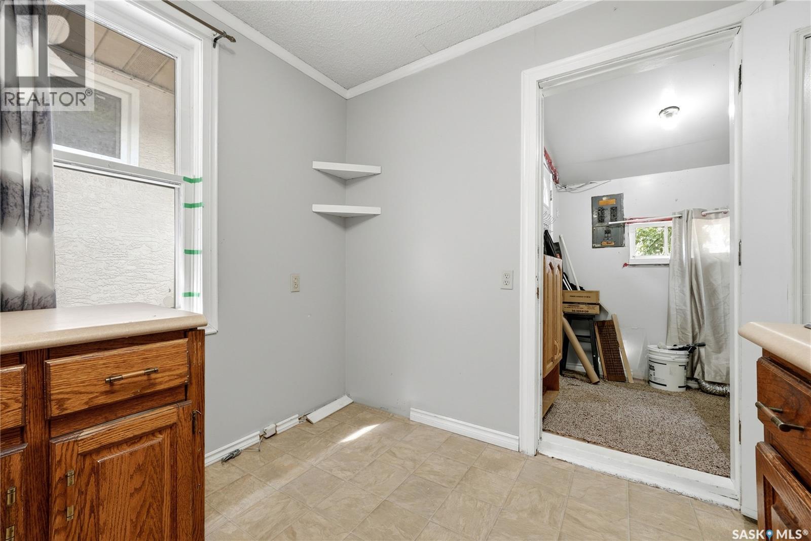 558 Osler Street, Regina, Saskatchewan  S4R 1W1 - Photo 9 - SK045120