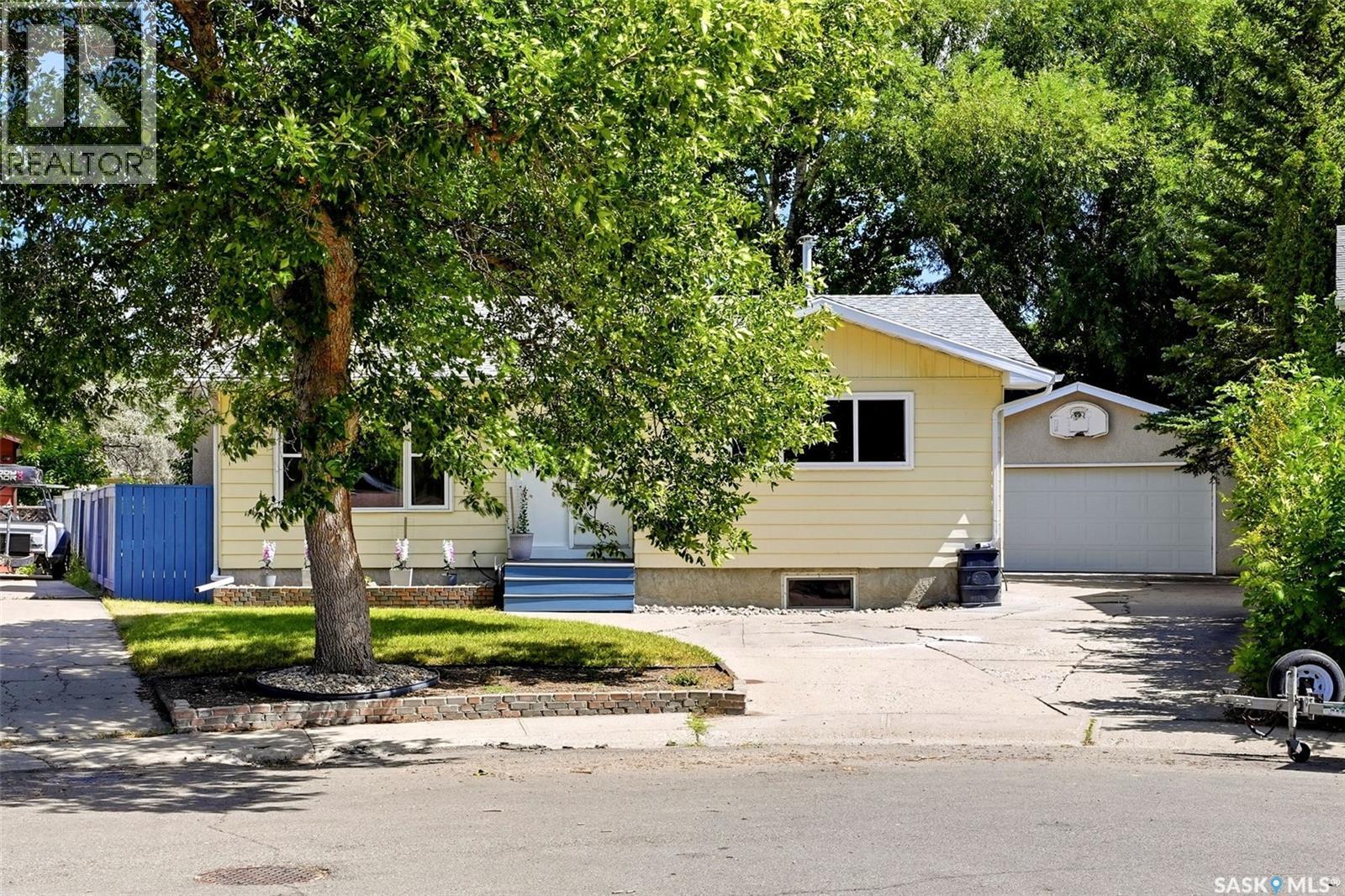51 Martinac Crescent, Regina, Saskatchewan  S4X 1R5 - Photo 2 - SK045103