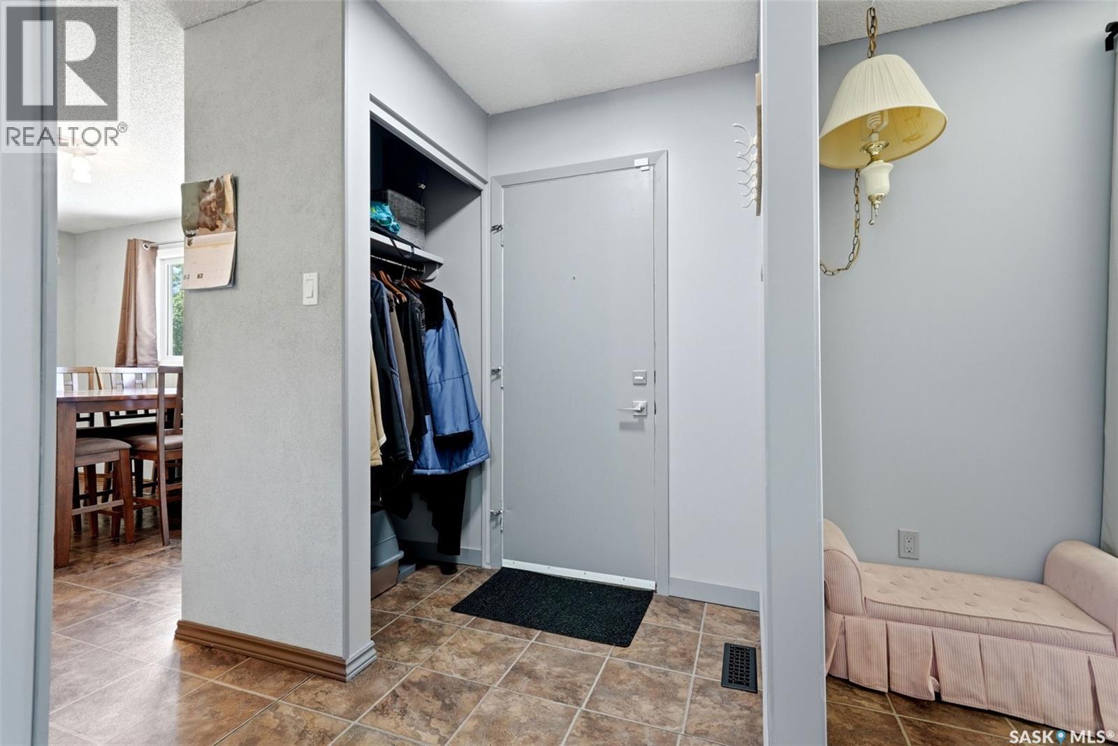 51 Martinac Crescent, Regina, Saskatchewan  S4X 1R5 - Photo 3 - SK045103