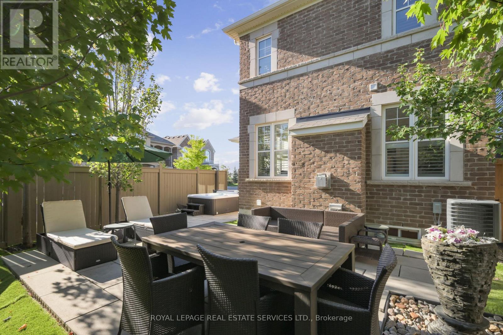 556 Juneberry Court, Milton, Ontario  L9E 1M8 - Photo 39 - W13657492