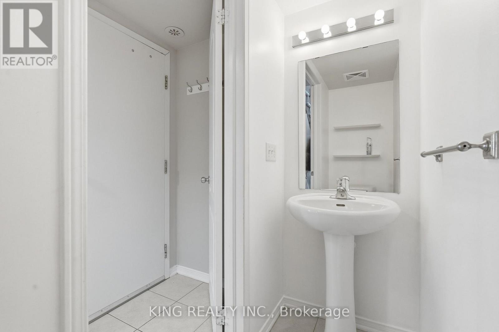 8 - 35 Hays Boulevard, Oakville, Ontario  L6H 0J1 - Photo 11 - W13657500