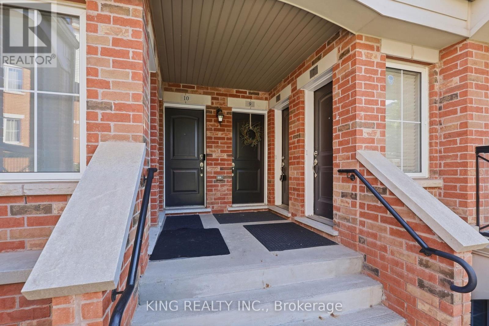 8 - 35 Hays Boulevard, Oakville, Ontario  L6H 0J1 - Photo 2 - W13657500
