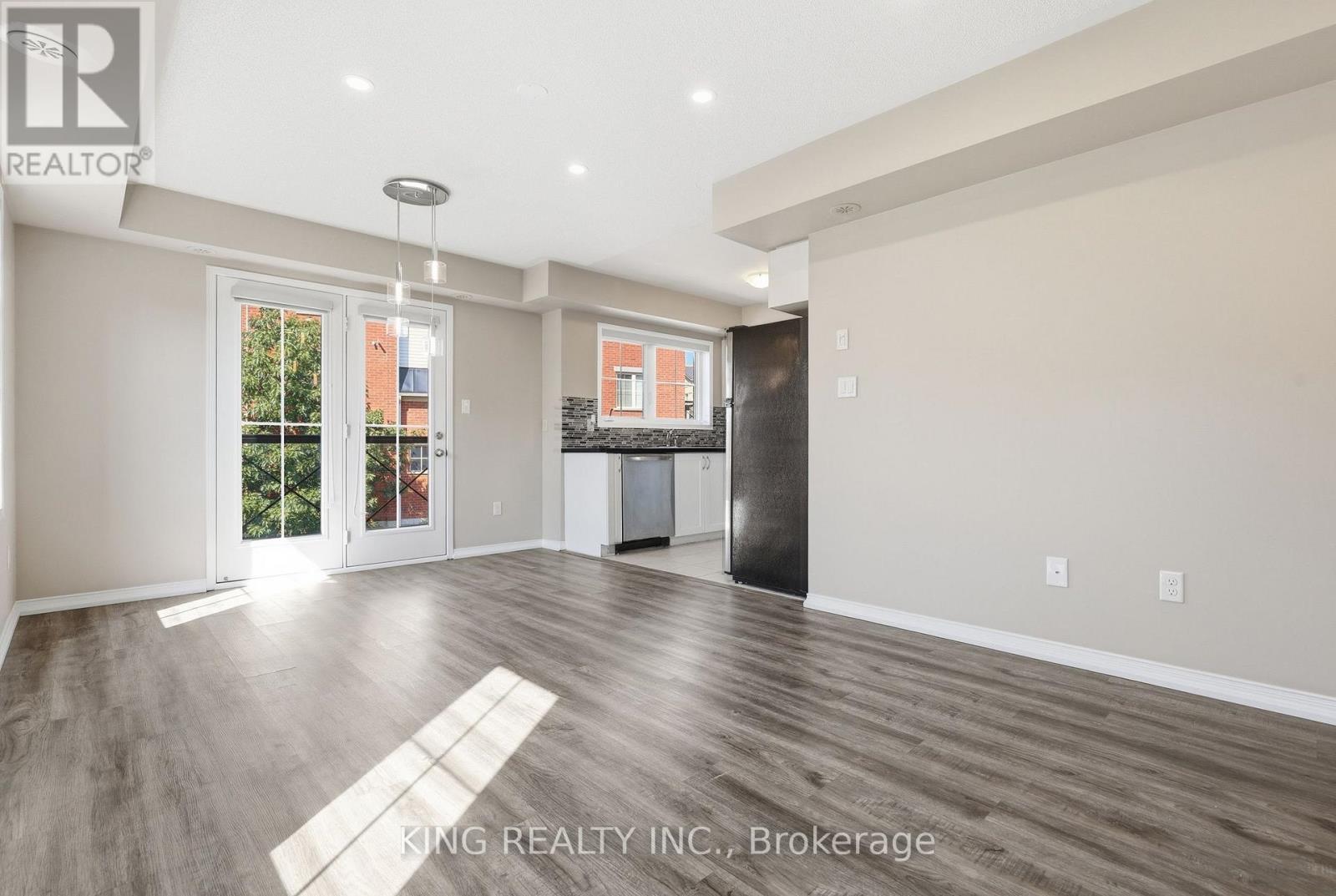 8 - 35 Hays Boulevard, Oakville, Ontario  L6H 0J1 - Photo 5 - W13657500
