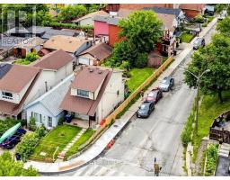 410 SILVERTHORN AVENUE, Toronto, Ontario