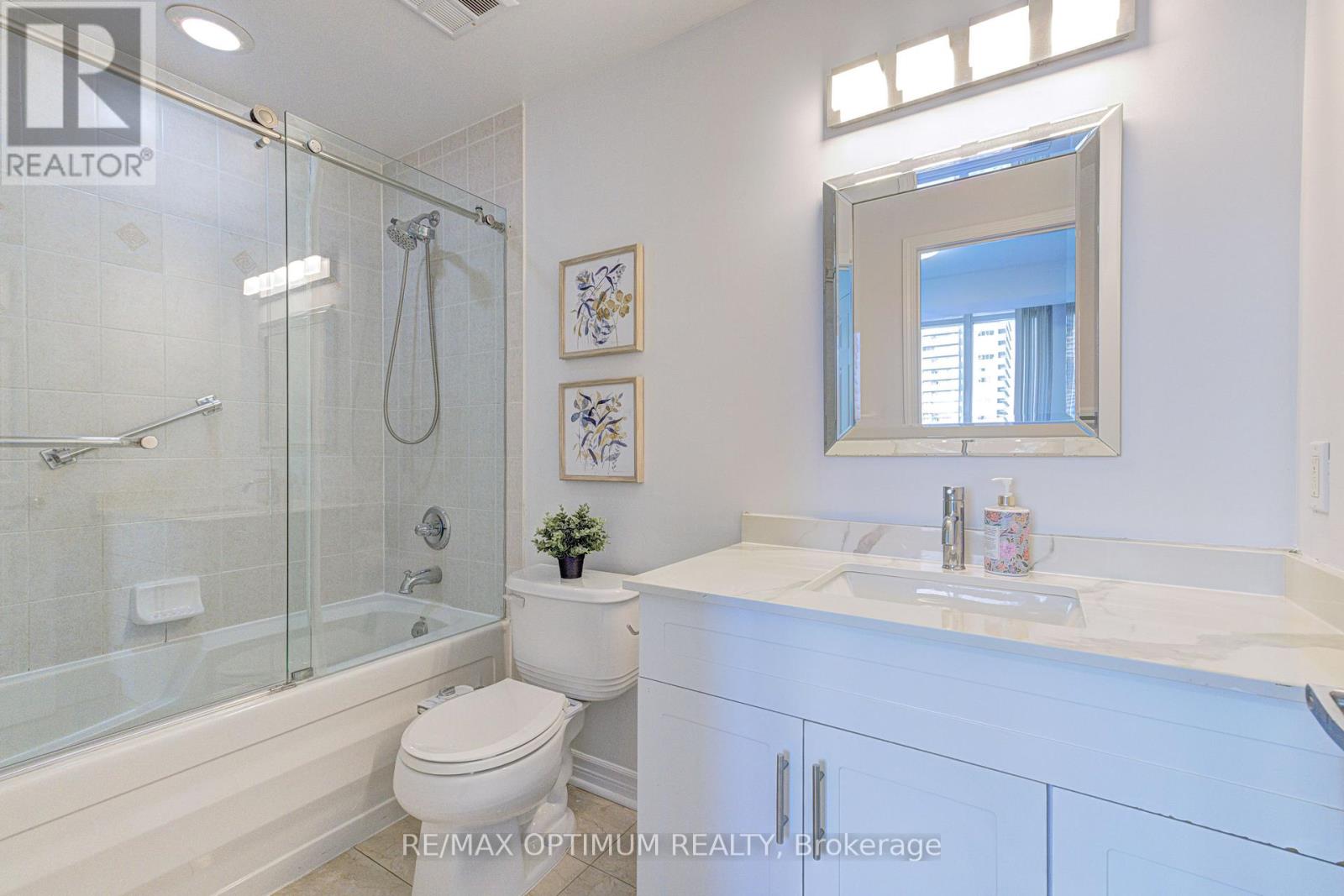 2511 - 388 Prince Of Wales Drive, Mississauga, Ontario  L5B 0A1 - Photo 18 - W13657696