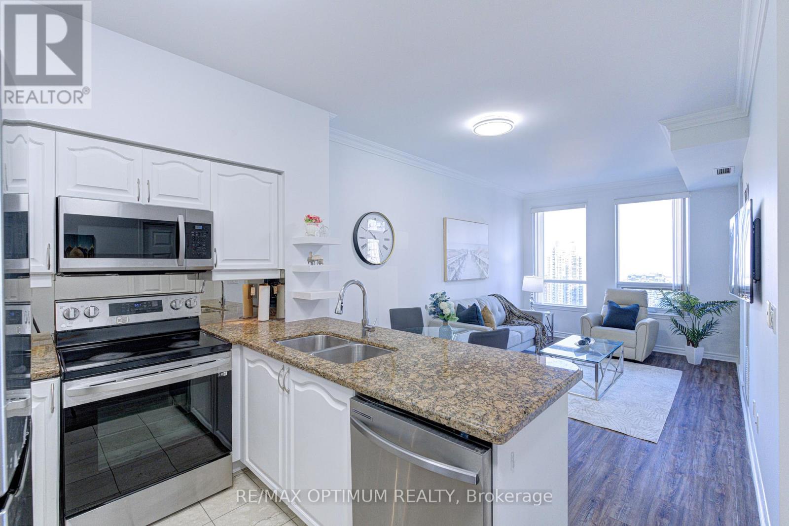 2511 - 388 Prince Of Wales Drive, Mississauga, Ontario  L5B 0A1 - Photo 8 - W13657696