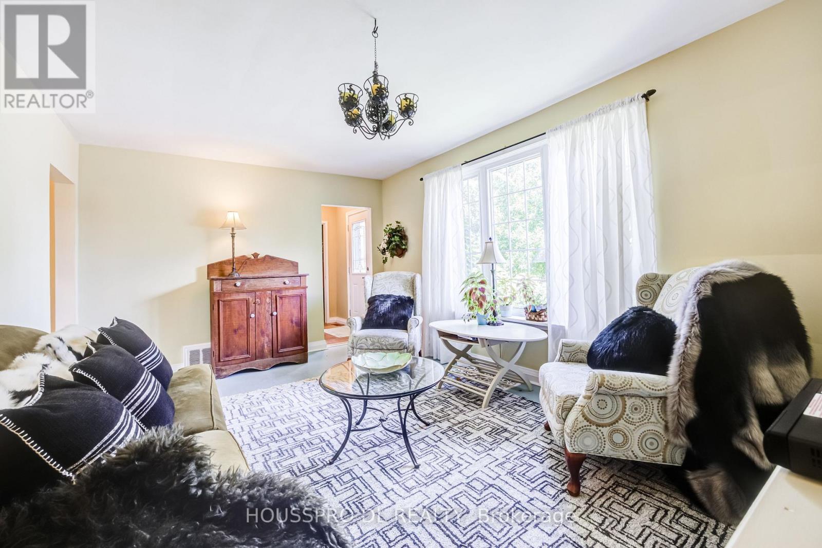 42 Chalfont Road, Toronto, Ontario  M9W 3S5 - Photo 6 - W13657760