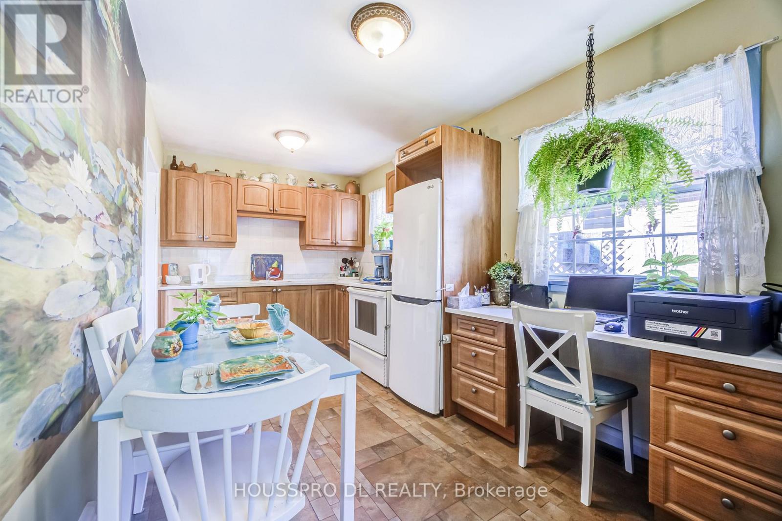 42 Chalfont Road, Toronto, Ontario  M9W 3S5 - Photo 7 - W13657760