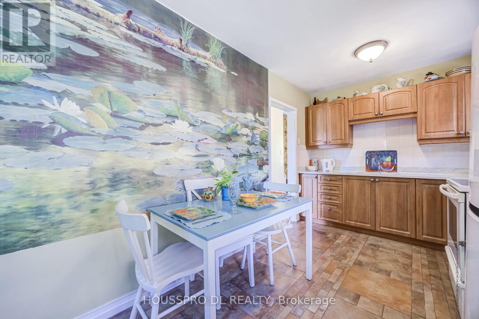 42 Chalfont Road, Toronto, Ontario  M9W 3S5 - Photo 8 - W13657760