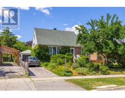 42 CHALFONT ROAD, Toronto, Ontario