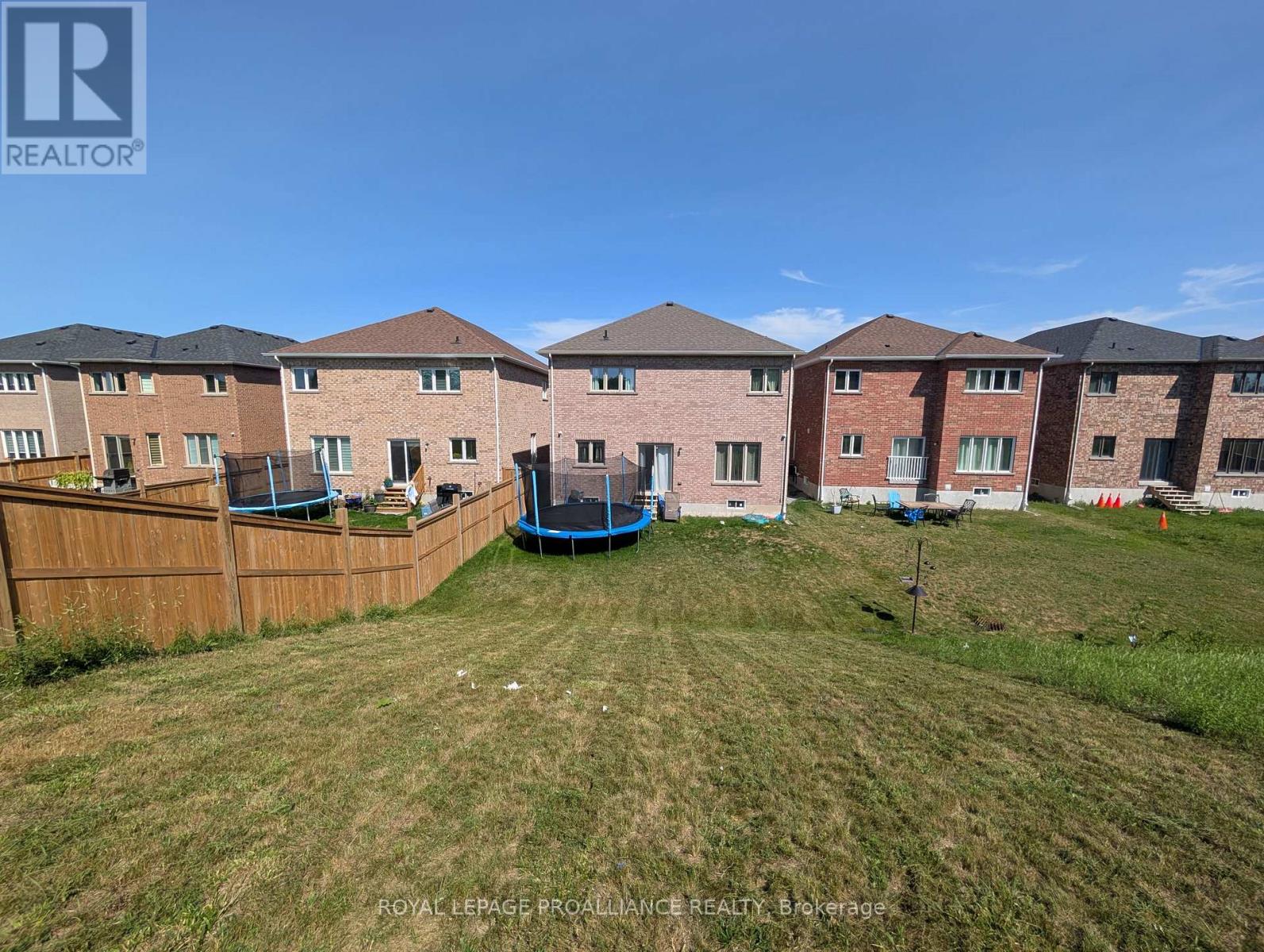 24 Terry Clayton Avenue, Brock, Ontario  L0K 1B0 - Photo 10 - N13599412