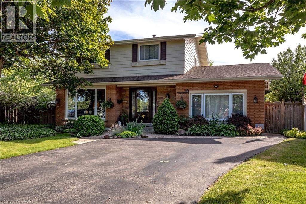 28 RAMSGATE Drive, Stoney Creek, Ontario
