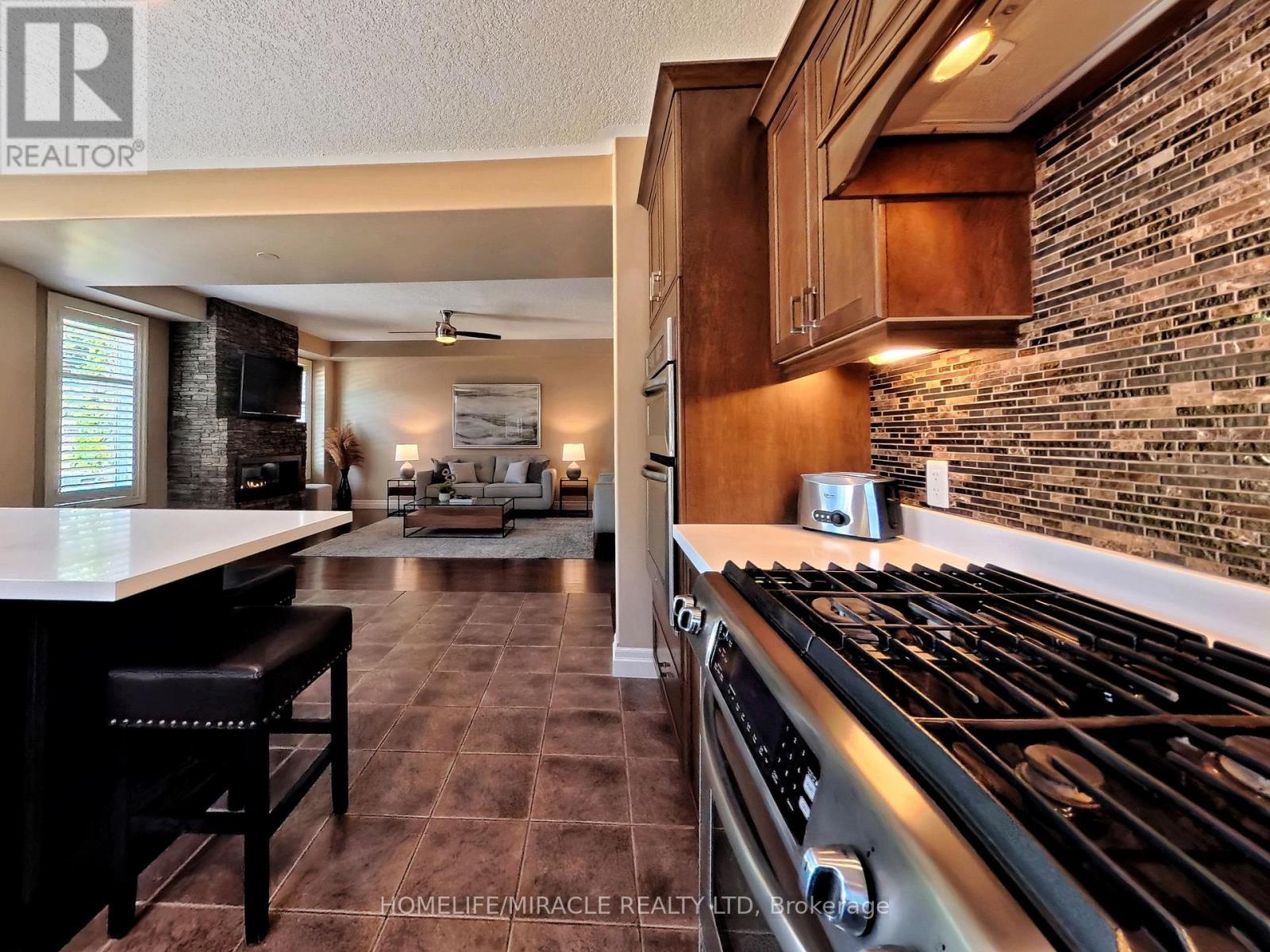 913 Valebrook Court, Kitchener, Ontario  N2A 0E5 - Photo 13 - X13657656