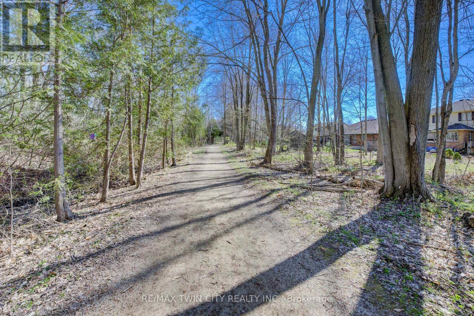 439 Northlake Drive, Waterloo, Ontario  N2V 1Y6 - Photo 45 - X13657670