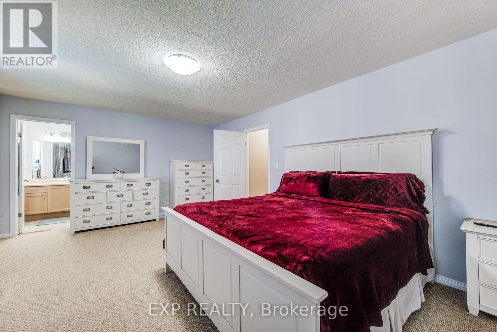 124 Udvari Crescent, Kitchener, Ontario  N2N 3P6 - Photo 15 - X13657688