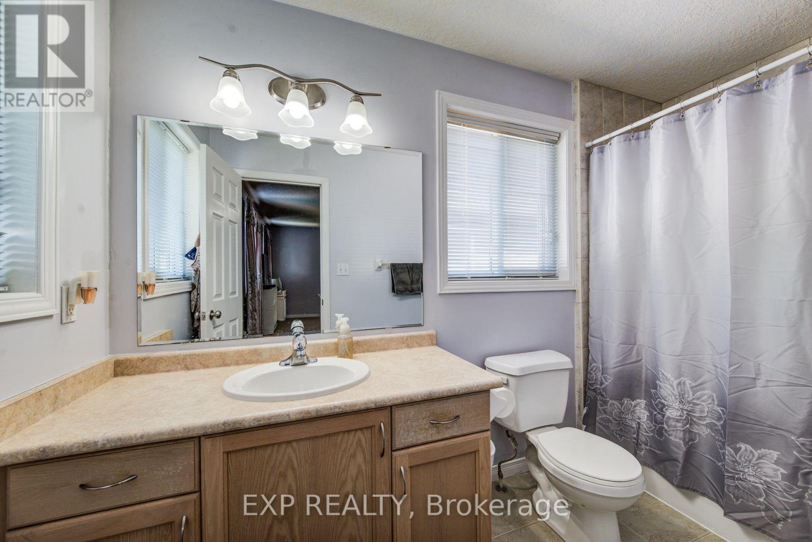124 Udvari Crescent, Kitchener, Ontario  N2N 3P6 - Photo 17 - X13657688