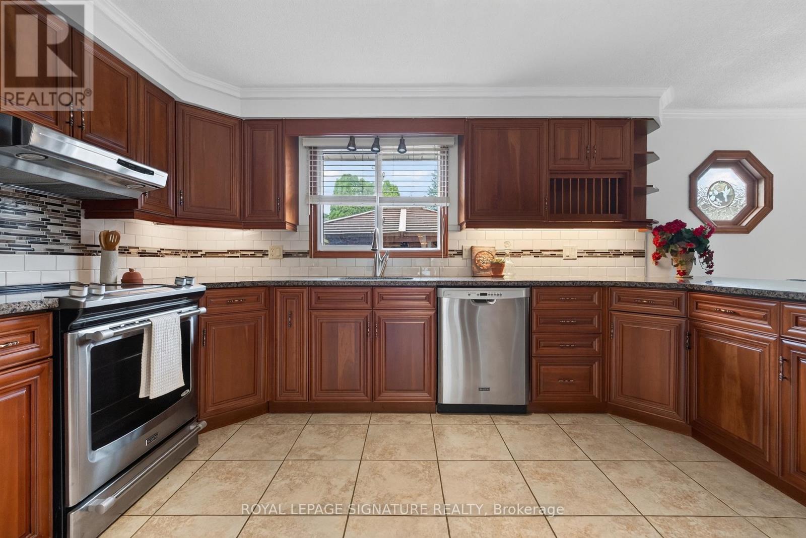 644 Scott Street, Kincardine, Ontario  N2Z 1V6 - Photo 8 - X13657744