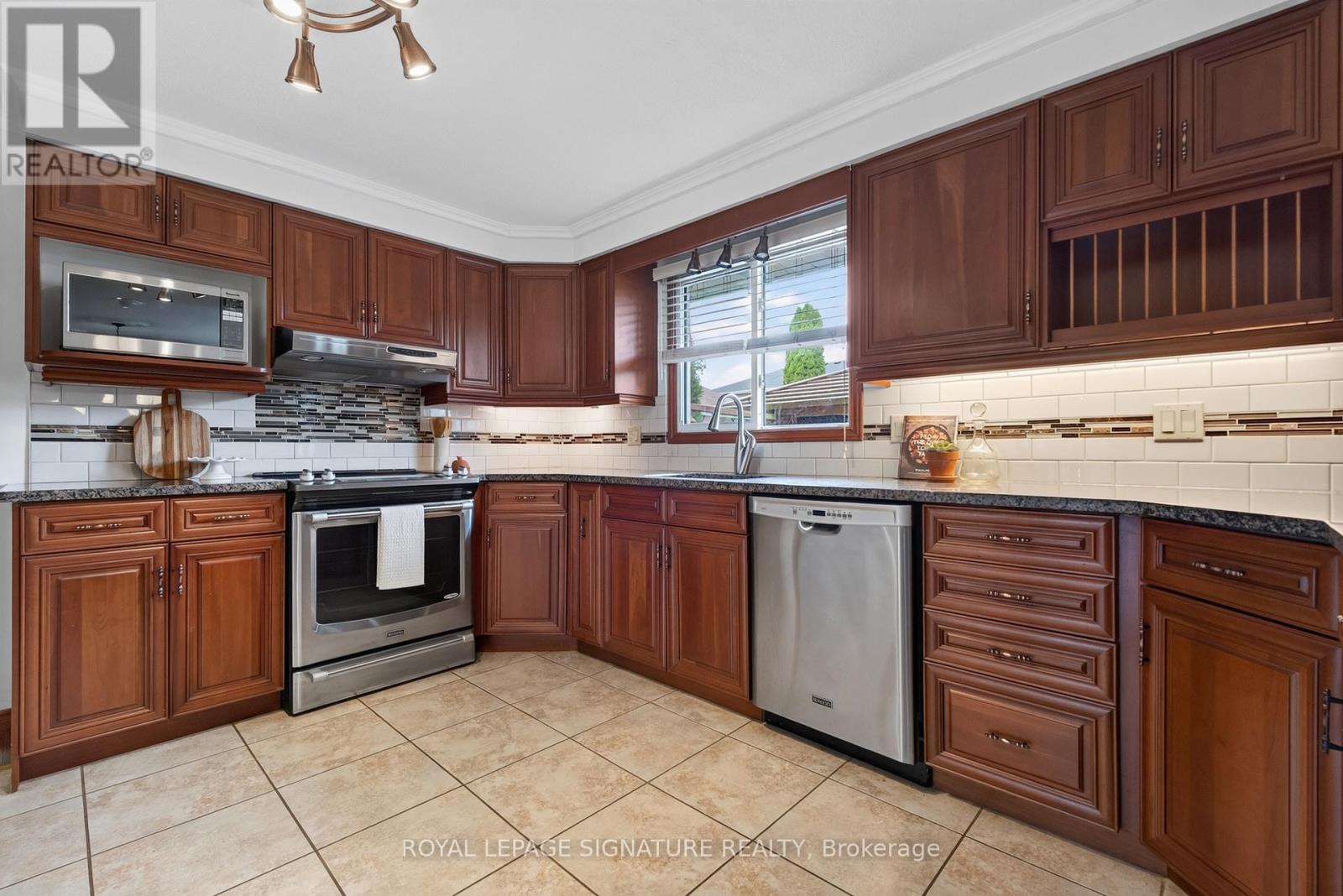 644 Scott Street, Kincardine, Ontario  N2Z 1V6 - Photo 9 - X13657744