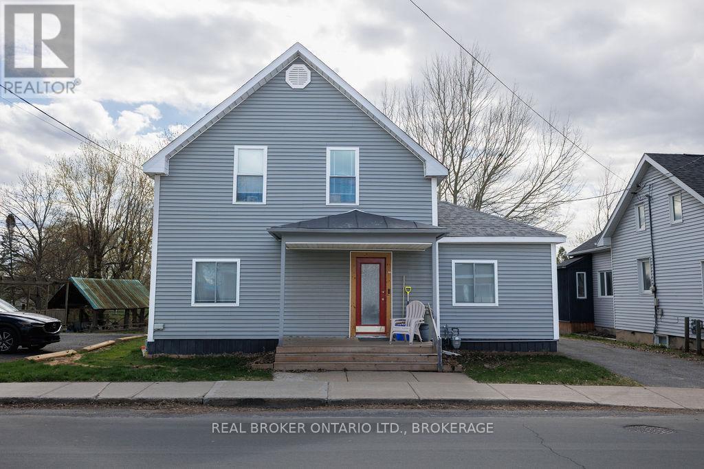 136 Main Street S, North Glengarry, Ontario  K0C 1A0 - Photo 1 - X13088706