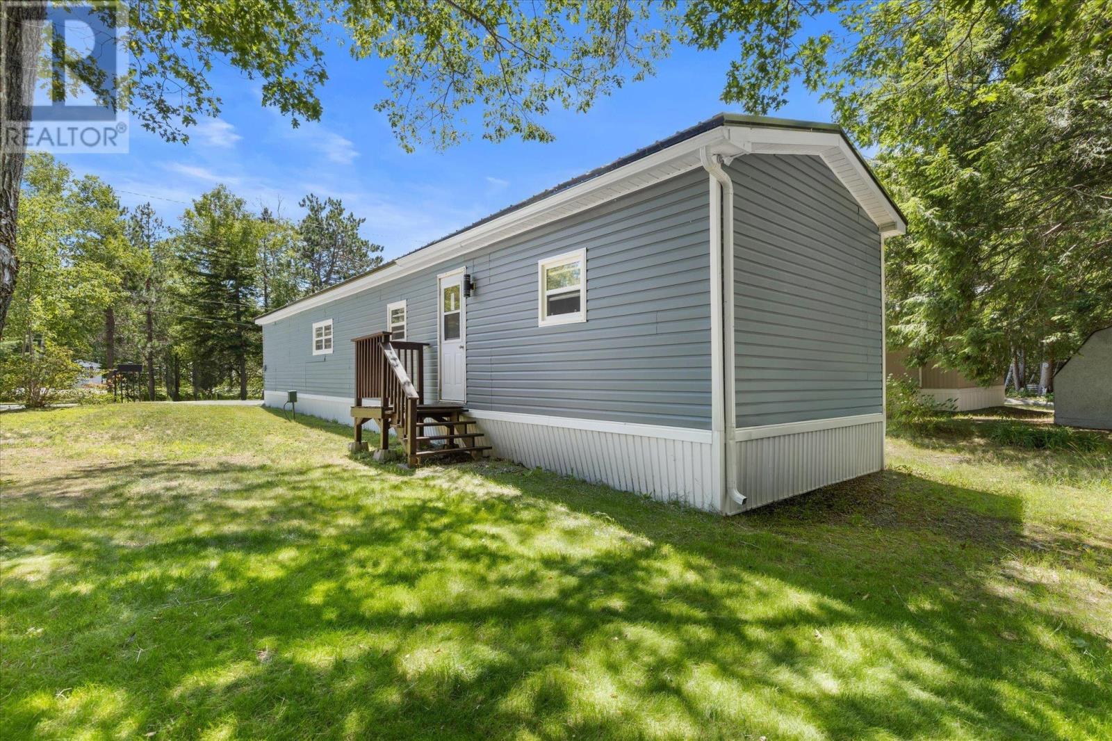 7 Mini Park, Wileville, Nova Scotia