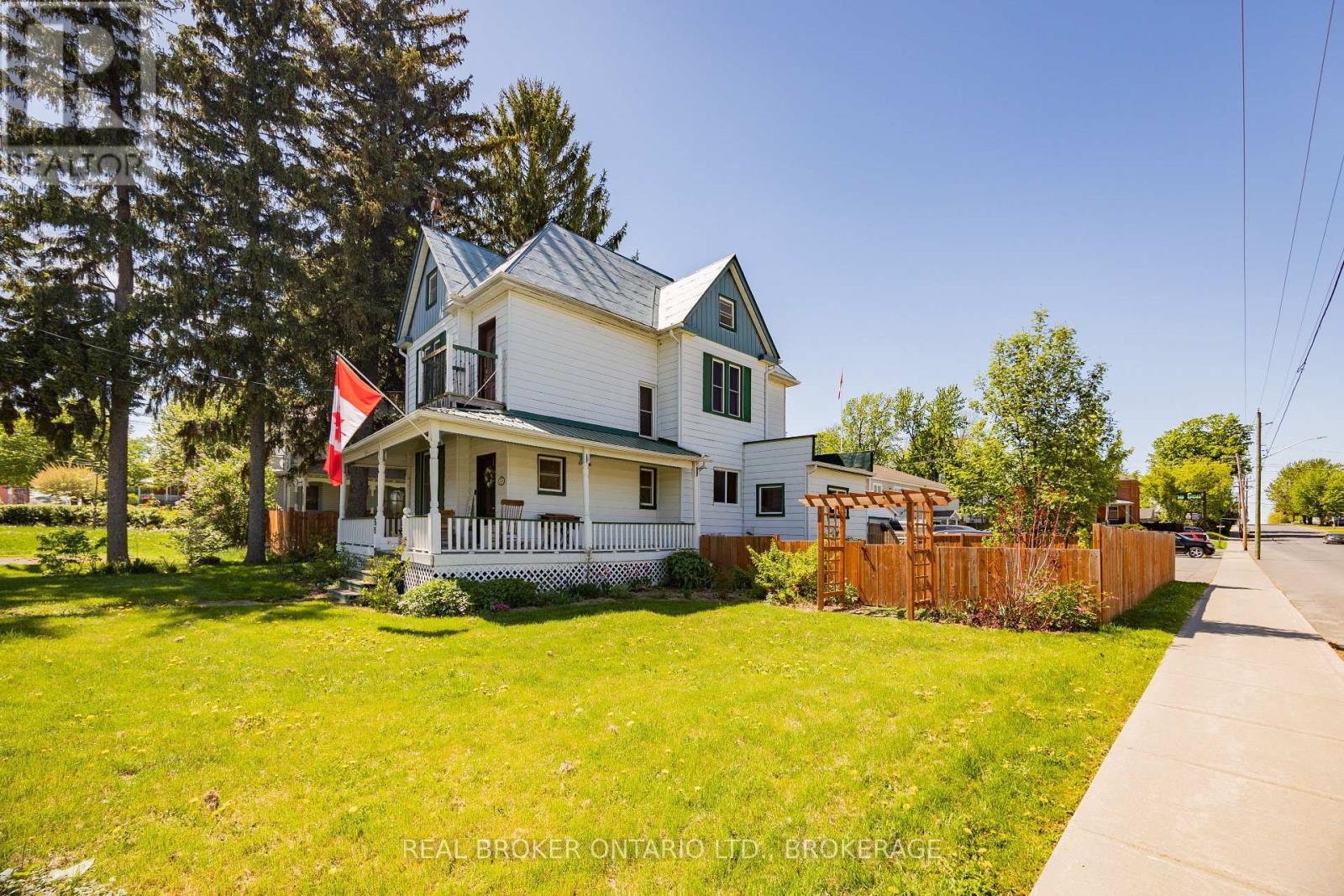 55 Kenyon Street E, North Glengarry, Ontario K0C 1A0 - Photo 3 - X13459444