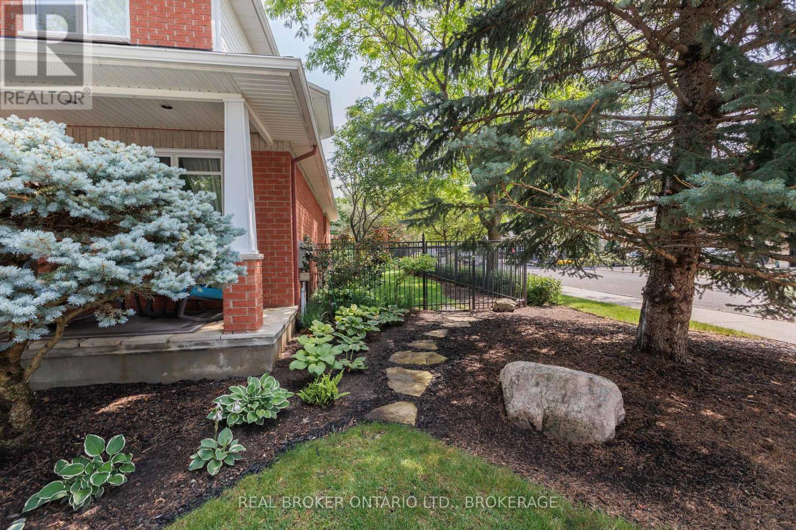 11 Redbridge Crescent, Ottawa, Ontario  K2J 4Y7 - Photo 5 - X13530290