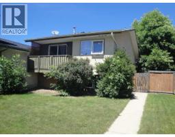 39 Meadowlark Boulevard N, Lethbridge, Alberta