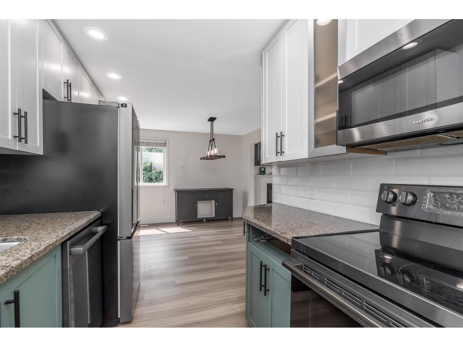8364 Cade Barr Street, Mission, British Columbia  V2V 3Z8 - Photo 4 - R3153870