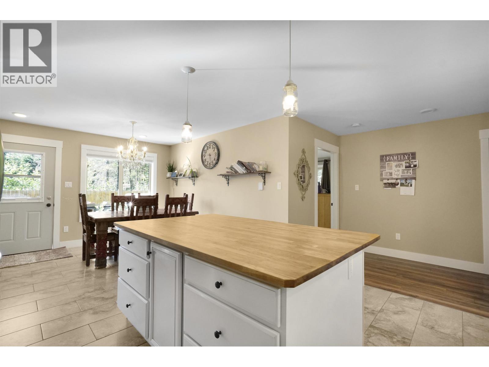 152 Dewberry Street, Kitimat, British Columbia  V8C 0A1 - Photo 8 - R3150978