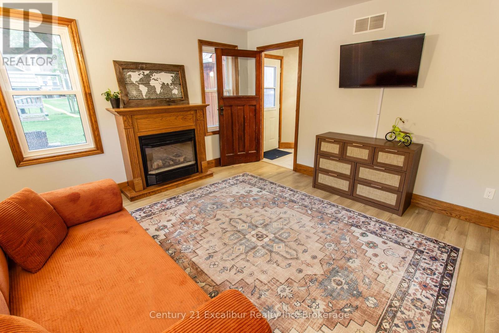 147 St George Street E, Centre Wellington, Ontario  N1M 1K2 - Photo 10 - X13657584