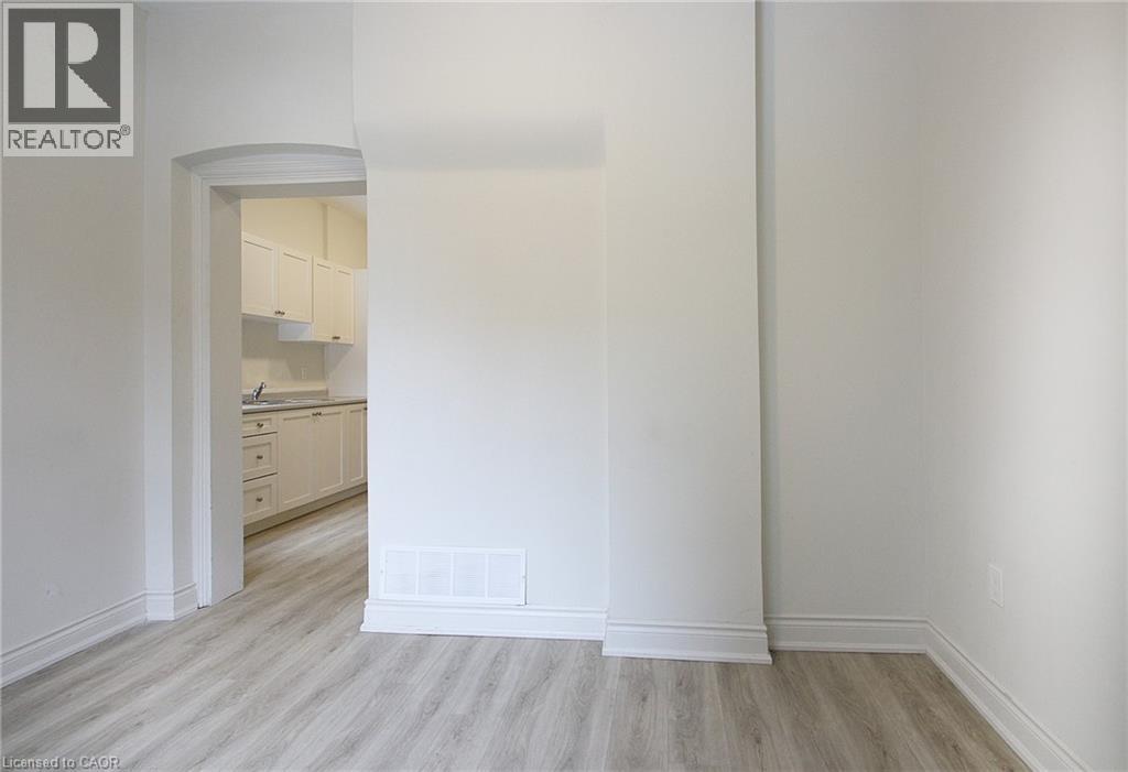 76 Wentworth Street S, Hamilton, Ontario  L8N 2Y9 - Photo 16 - 40839234