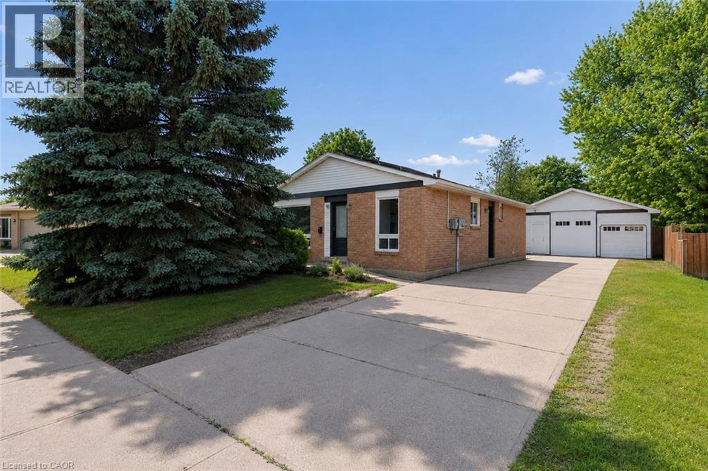 96 PATHFINDER Crescent, Kitchener, Ontario