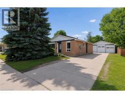 96 PATHFINDER Crescent, Kitchener, Ontario