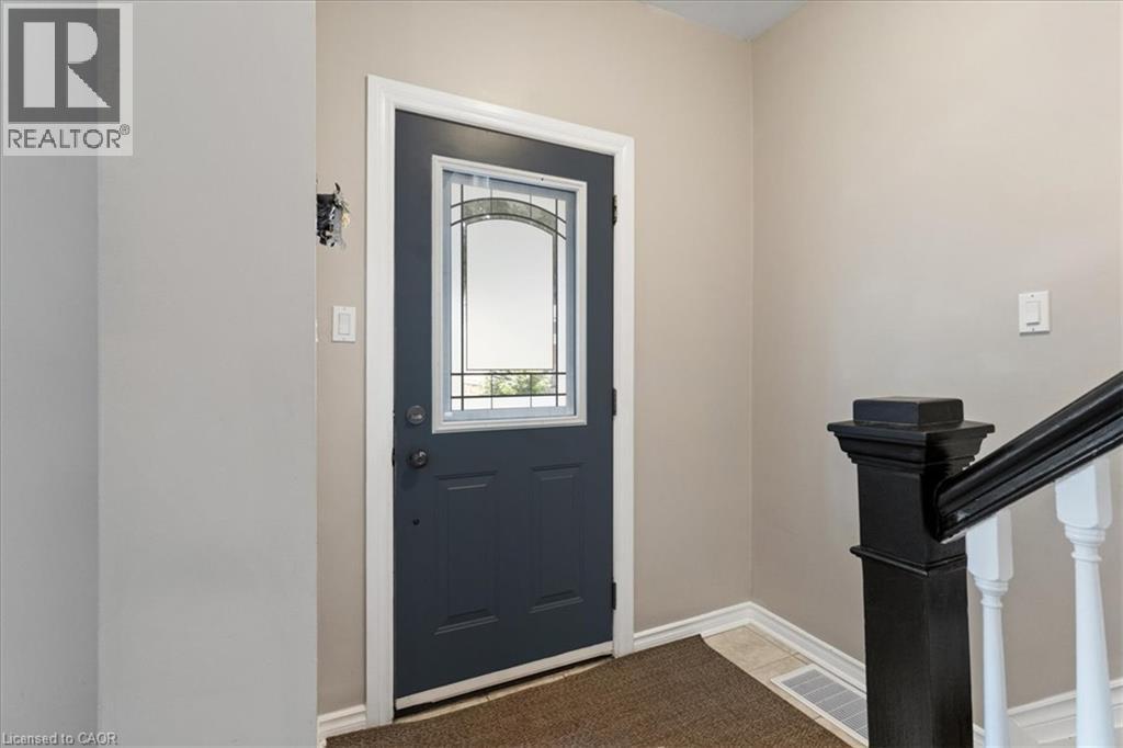 11 Primrose Avenue, Hamilton, Ontario  L8L 2K7 - Photo 4 - 40854608