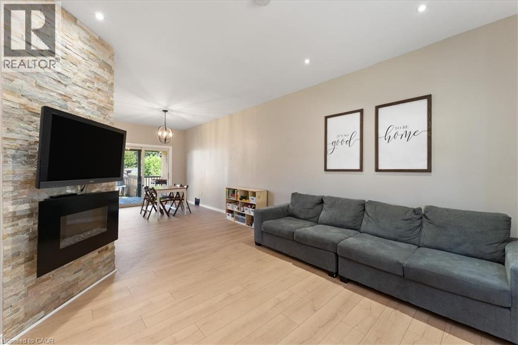 11 Primrose Avenue, Hamilton, Ontario  L8L 2K7 - Photo 6 - 40854608
