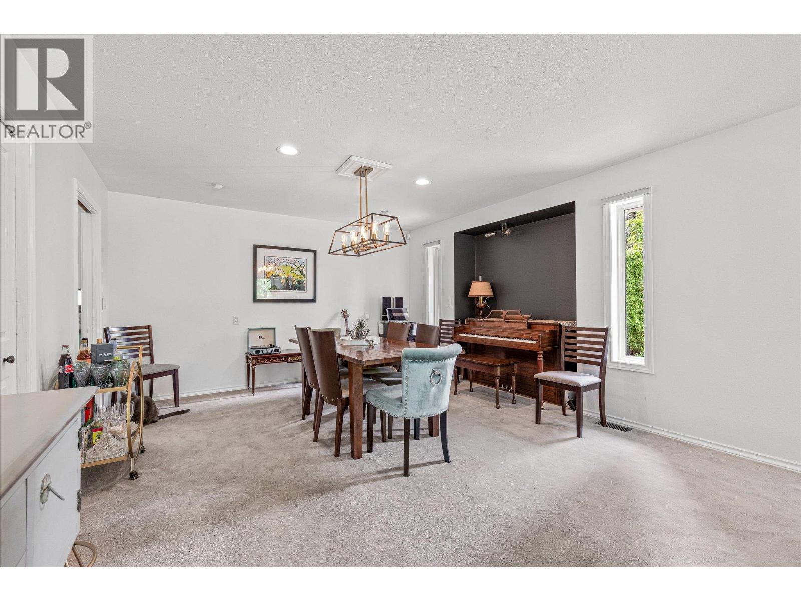 4619 Gordon Drive, Kelowna, British Columbia  V1W 1T5 - Photo 12 - 10393056