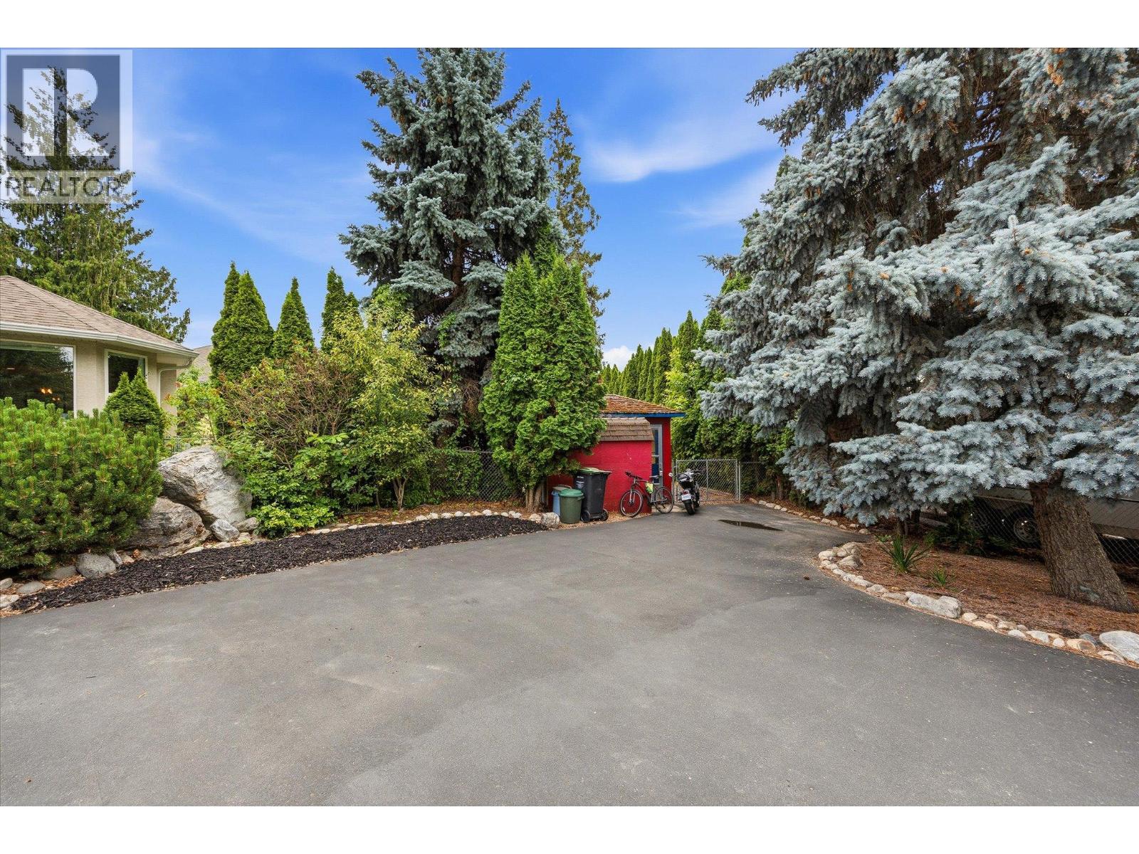 4619 Gordon Drive, Kelowna, British Columbia  V1W 1T5 - Photo 77 - 10393056