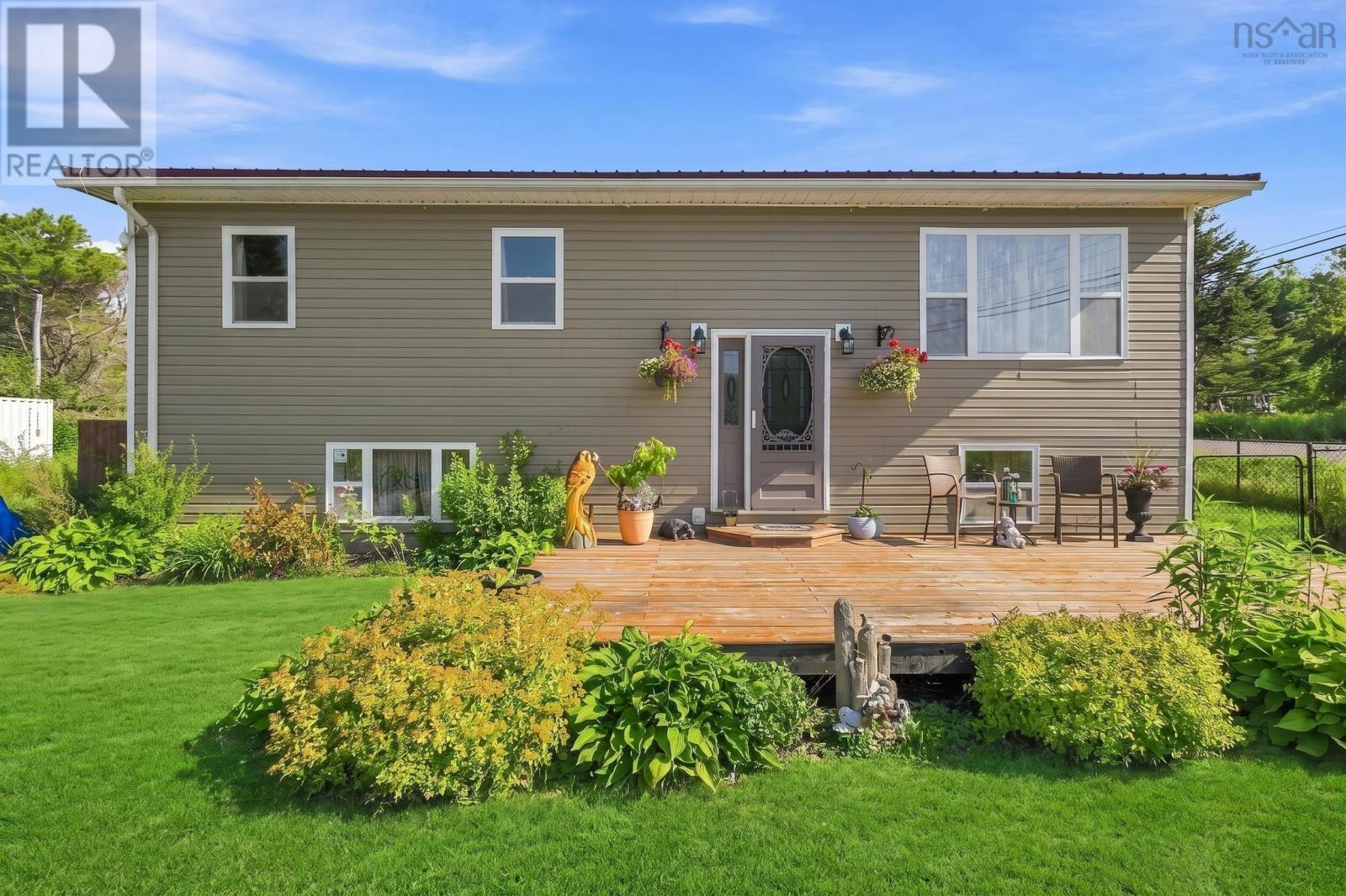 31 Tower Road, Head Of Chezzetcook, Nova Scotia  B0J 1N0 - Photo 2 - 202620157